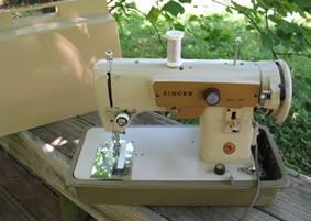 Singer Fashion Mate sewing machine